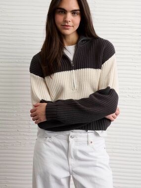 Waffle Knit Half-Zip Colorblock Sweater - Charcoal & Cream